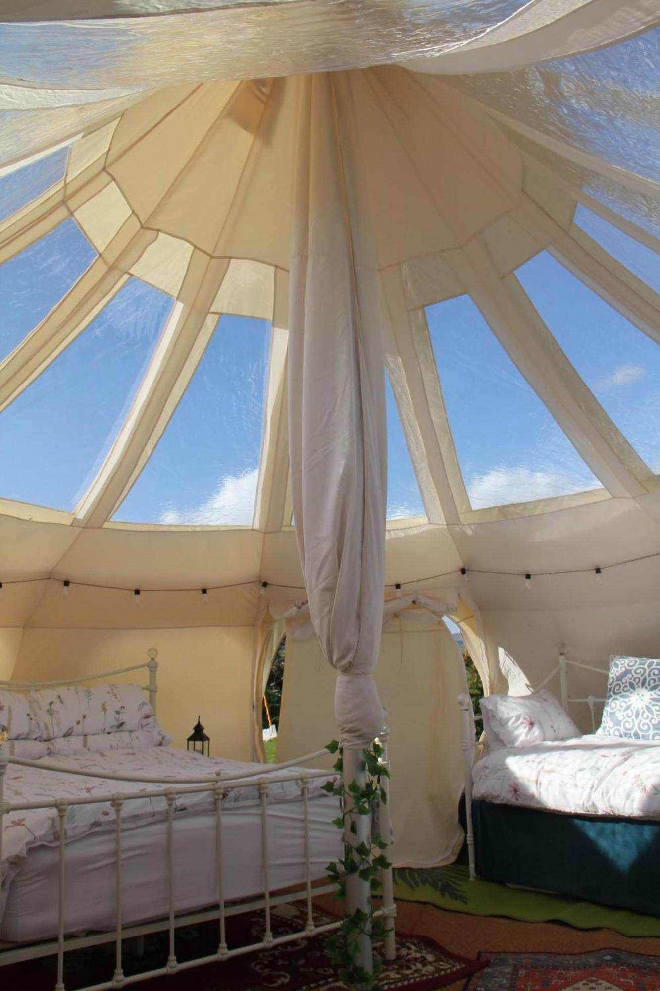 Tal-Y-Fan Farm 6M Stargazer Tent Bridgend  Exterior photo