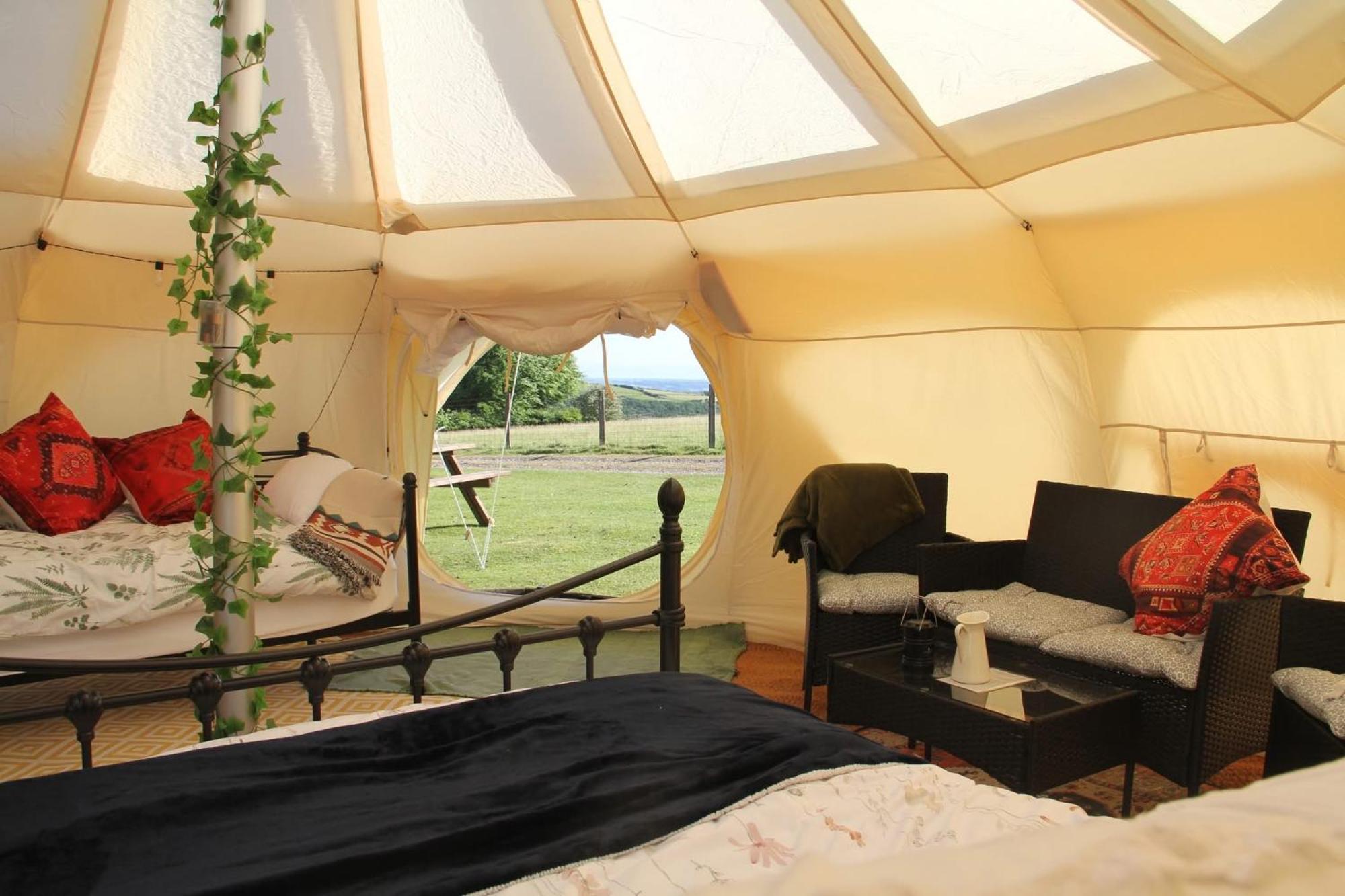 Tal-Y-Fan Farm 6M Stargazer Tent Bridgend  Exterior photo